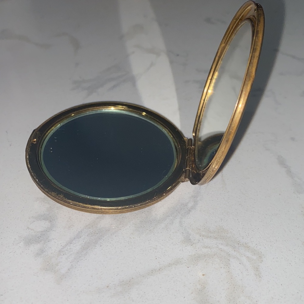 Vintage Stratton compact gold tone make-up mirror - Picture 5 of 5